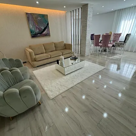 Casa De Sonho * Amadora